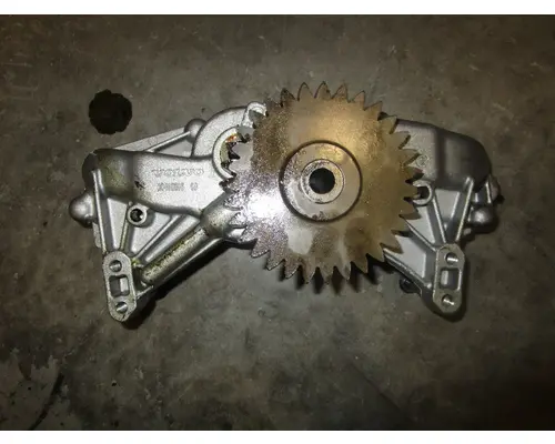 VOLVO  Oil Pump
