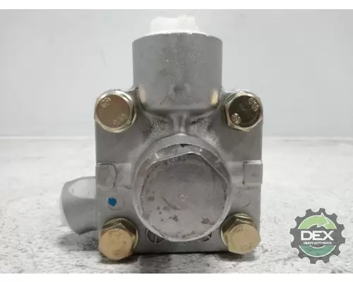 VOLVO  Power Steering Pump