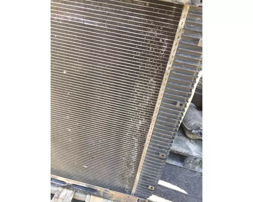 VOLVO  Radiator