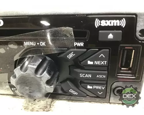 VOLVO  Radio