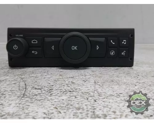 VOLVO  Radio