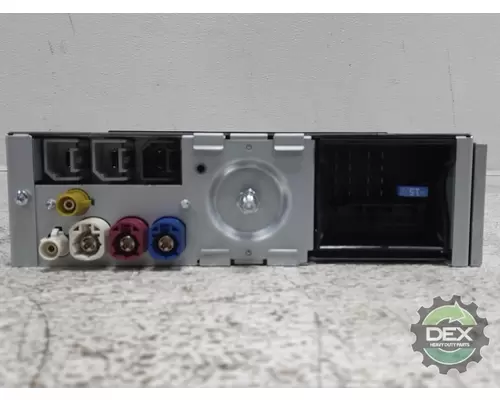 VOLVO  Radio
