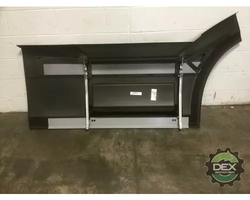 VOLVO  Spoiler, Front