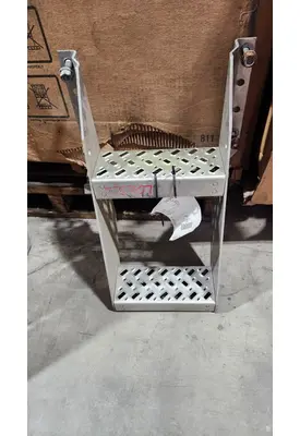 VOLVO  Step