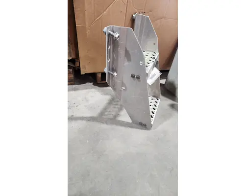 VOLVO  Step