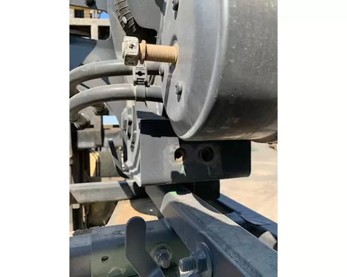 VOLVO  Tag Axle