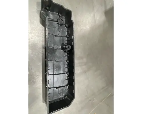 VOLVO  Valve Cover