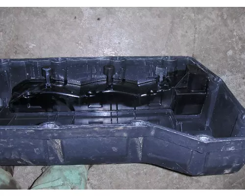 VOLVO  Valve Cover