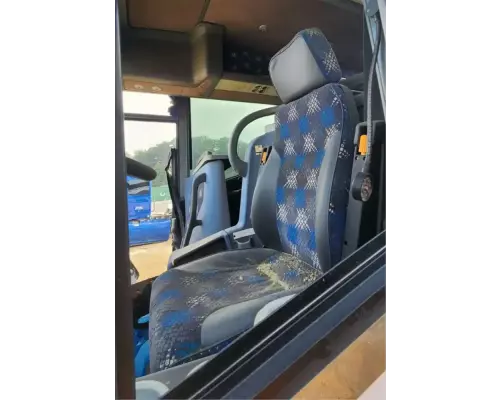 Van Hool Other Seat, Front