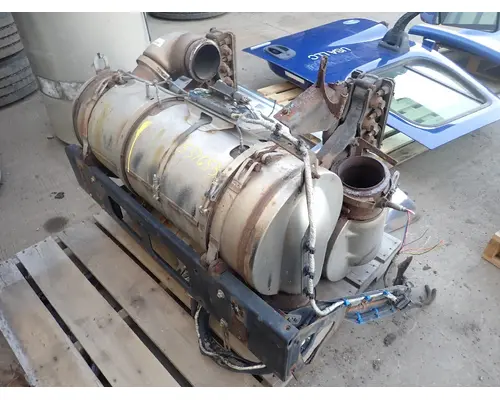 DPF (Diesel Particulate Filter) VOLVO/GMC/WHITE VNL Michigan Truck Parts