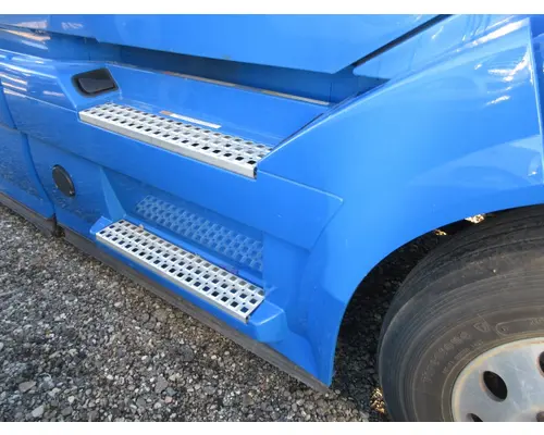 Skirt VOLVO/GMC/WHITE VNL Michigan Truck Parts