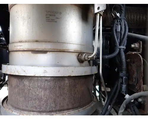 DPF (Diesel Particulate Filter) VOLVO/GMC/WHITE VNM Michigan Truck Parts