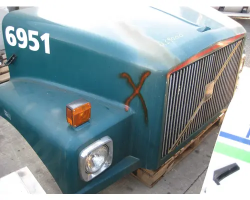 Hood VOLVO/GMC/WHITE WAH Michigan Truck Parts