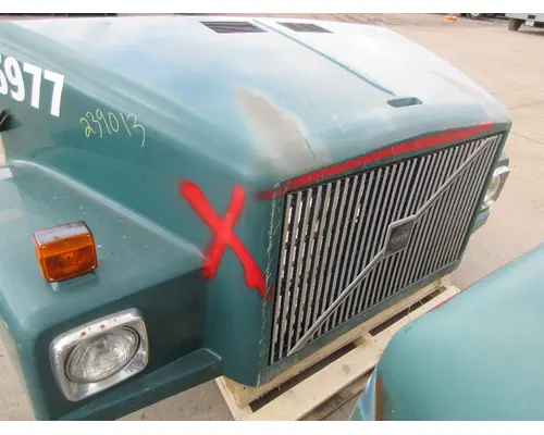 Hood VOLVO/GMC/WHITE WAH Michigan Truck Parts