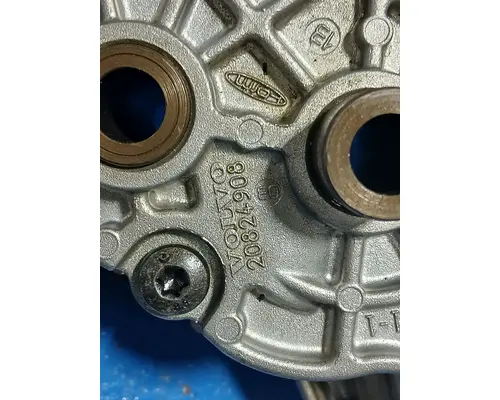 Volvo/Mack D13/MP8 Oil Pump