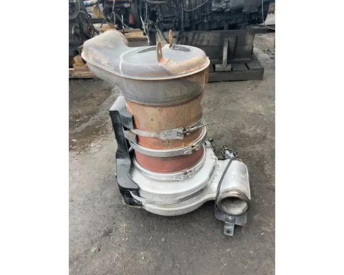 DPF (Diesel Particulate Filter) VOLVO TRUCK  Usa Trade &amp; Exports Inc