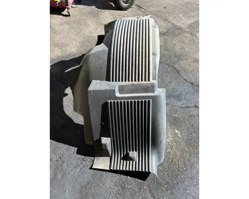 Fender VOLVO TRUCK  Usa Trade &amp; Exports Inc