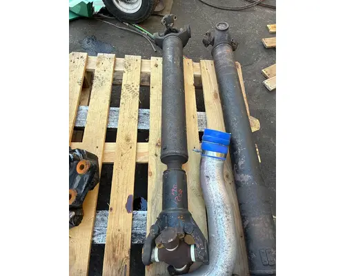 Drive Shaft, Front VOLVO TRUCK VNL Usa Trade &amp; Exports Inc