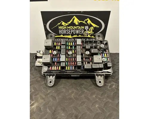Fuse Box VOLVO TRUCK VNL High Mountain Horsepower