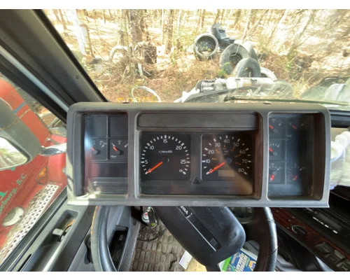 Instrument Cluster VOLVO TRUCK VNL B &amp; W  Truck Center