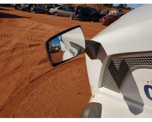 Mirror (Side View) VOLVO TRUCK VNL Salvage City Inc.