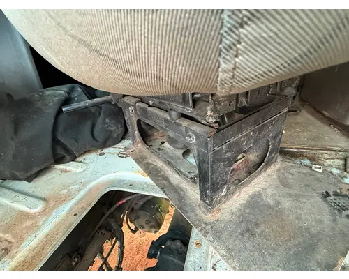 Seat, Front VOLVO TRUCK VNL Tony's Truck Parts