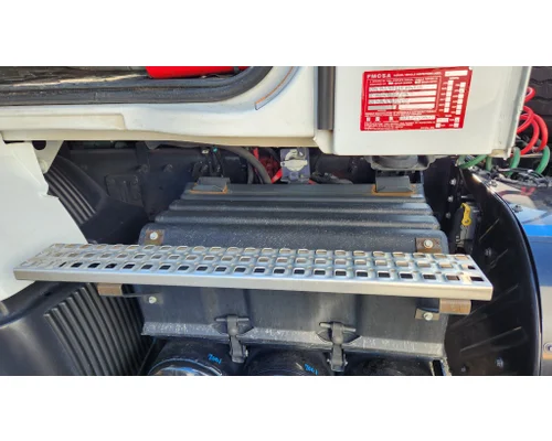 Battery Box VOLVO TRUCK VNR B &amp; W  Truck Center
