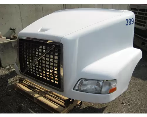 Hood VOLVO/GMC/WHITE VNM Michigan Truck Parts