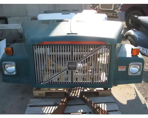 Hood VOLVO/GMC/WHITE WAH Michigan Truck Parts