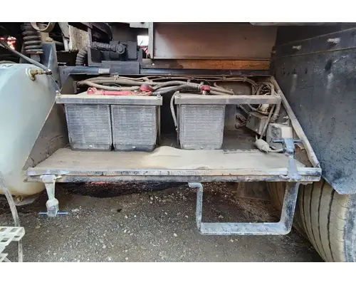 VolvoWhiteGMC Autocar ACL64 Battery Box