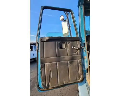 VolvoWhiteGMC Autocar ACL64 Door Assembly, Front