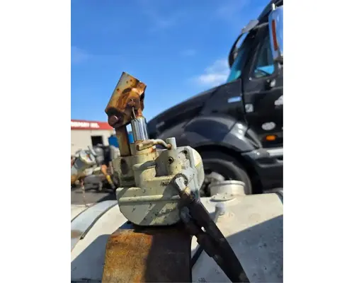 VolvoWhiteGMC Other Jack