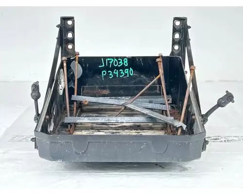VolvoWhiteGMC WG64T Battery Box