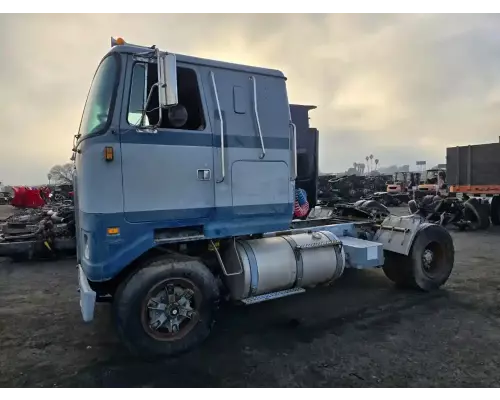 VolvoWhiteGMC WHL Cab