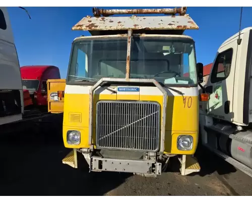 VolvoWhiteGMC WX Xpeditor Cab