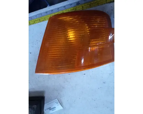 Front Lamp (Turn Signal) VOLVO  K &amp; R Truck Sales, Inc.