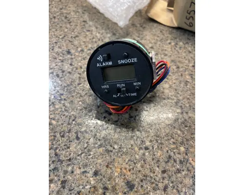 Gauges (all) VOLVO  Truck Salvage International Inc