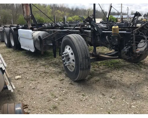 Cutoff Assembly (Housings & Suspension Only) VOLVO 4BAGVOLVO Stateline Truck Parts And Recycling Inc