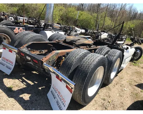 Cutoff Assembly (Housings & Suspension Only) VOLVO 4BAGVOLVO Stateline Truck Parts And Recycling Inc
