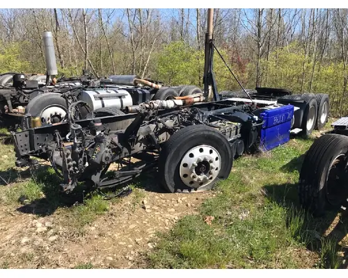 Cutoff Assembly (Housings & Suspension Only) VOLVO 4BAGVOLVO Stateline Truck Parts And Recycling Inc