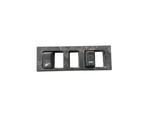 Dash / Console Switch VOLVO 670 K &amp; R Truck Sales, Inc.