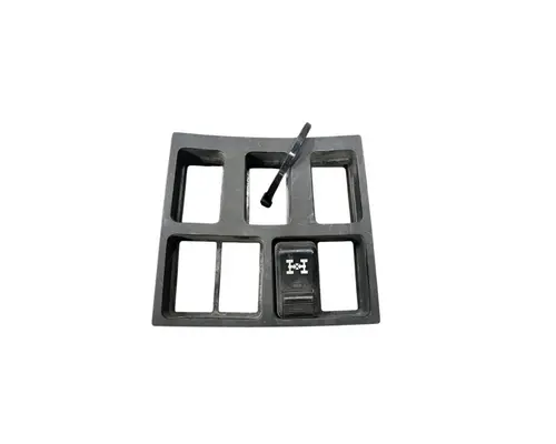 Dash / Console Switch VOLVO 670 K &amp; R Truck Sales, Inc.