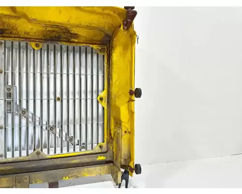 Volvo ACL Autocar Grille