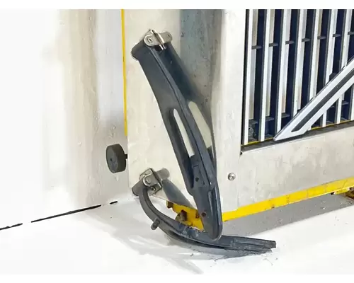 Volvo ACL Autocar Grille