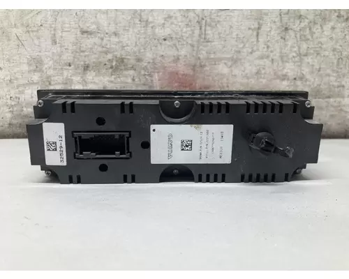 Volvo AT2612D Transmission Control Module (TCM)