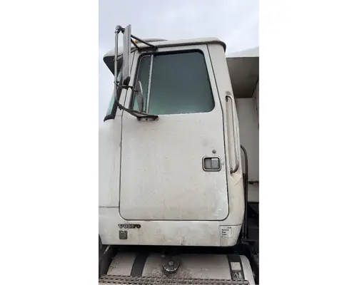 Volvo AUTOCAR ACL64 Door Assembly, Front