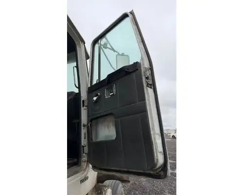 Volvo AUTOCAR ACL64 Door Assembly, Front