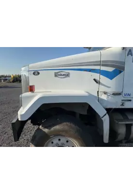 Volvo AUTOCAR ACL64 Fender Extension