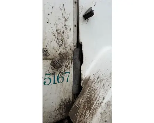 Volvo AUTOCAR ACL64 Hood