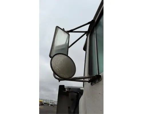 Volvo AUTOCAR ACL64 Mirror (Side View)